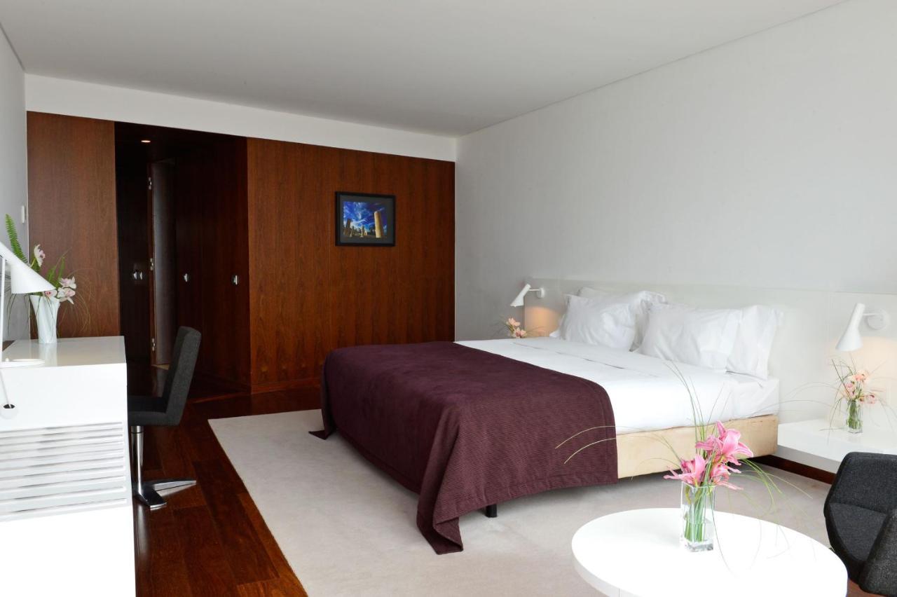 Pousada Palacio De Estoi - Small Luxury Hotels Of The World Exterior foto A bedroom
