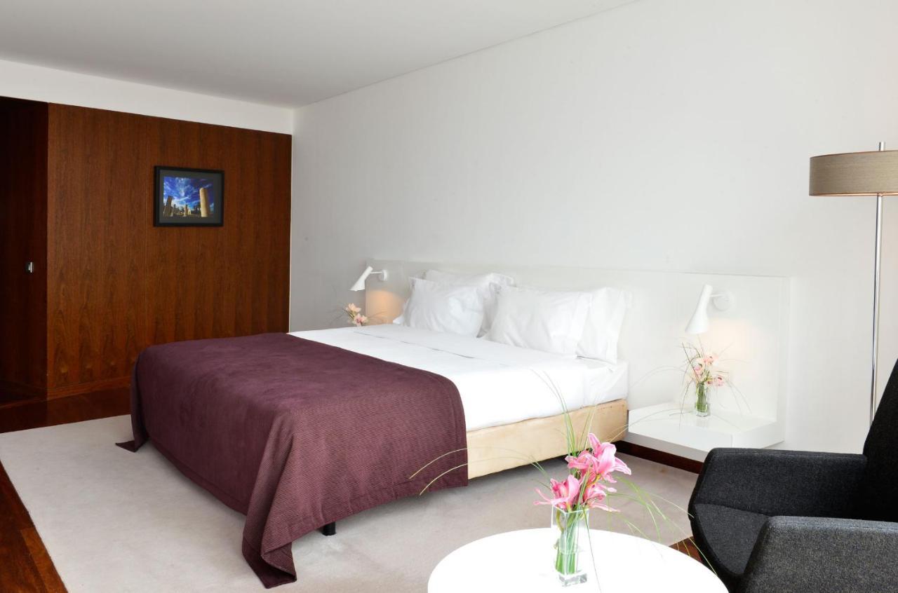 Pousada Palacio De Estoi - Small Luxury Hotels Of The World Exterior foto A room at the hotel