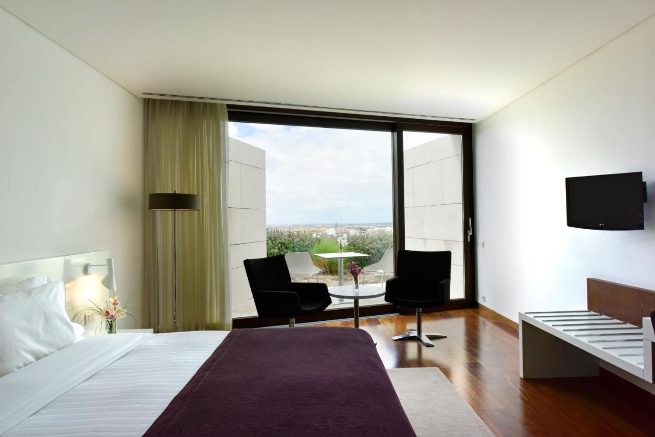 Pousada Palacio De Estoi - Small Luxury Hotels Of The World Exterior foto A room at the hotel