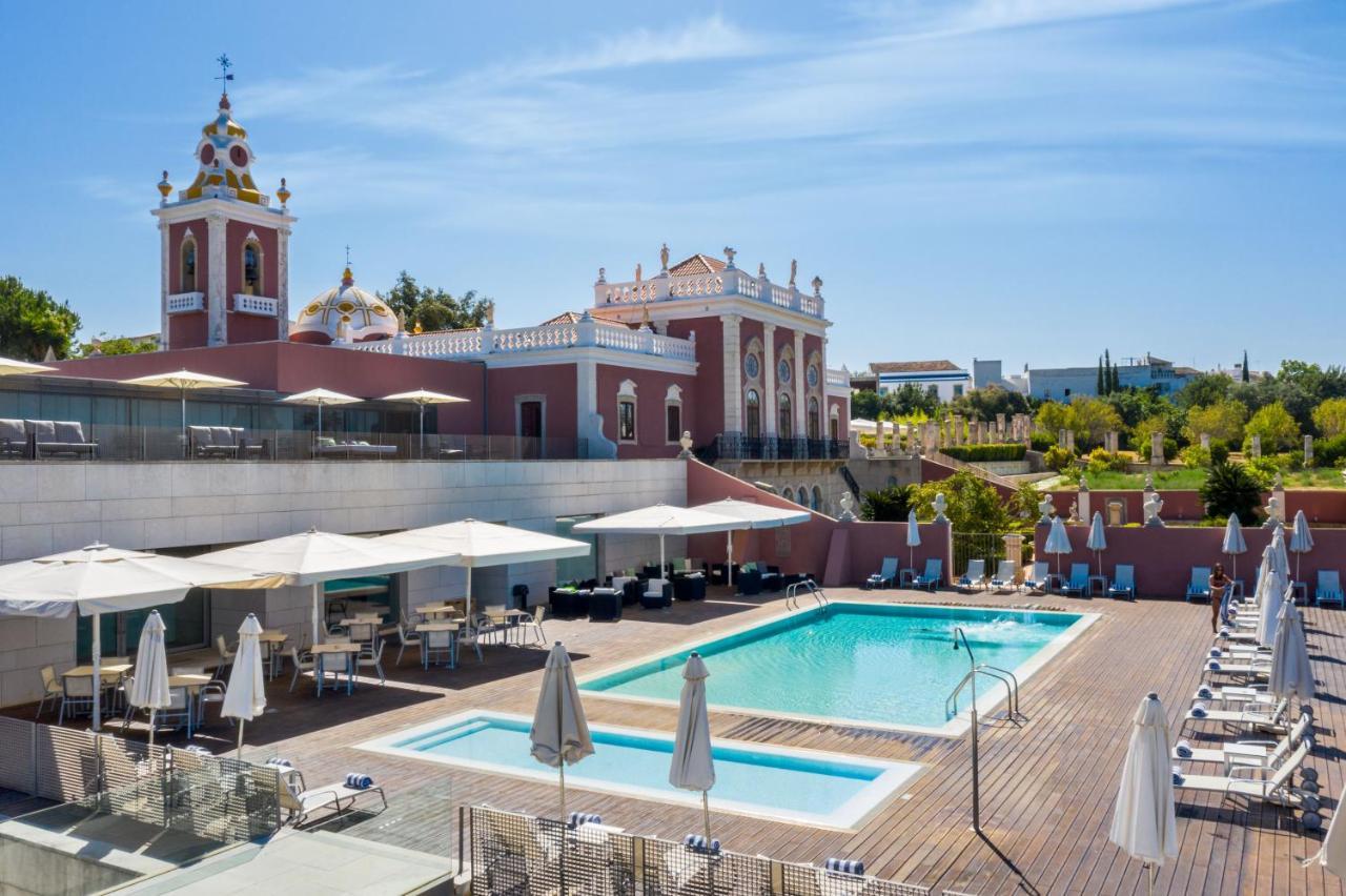 Pousada Palacio De Estoi - Small Luxury Hotels Of The World Exterior foto The hotel's swimming pool