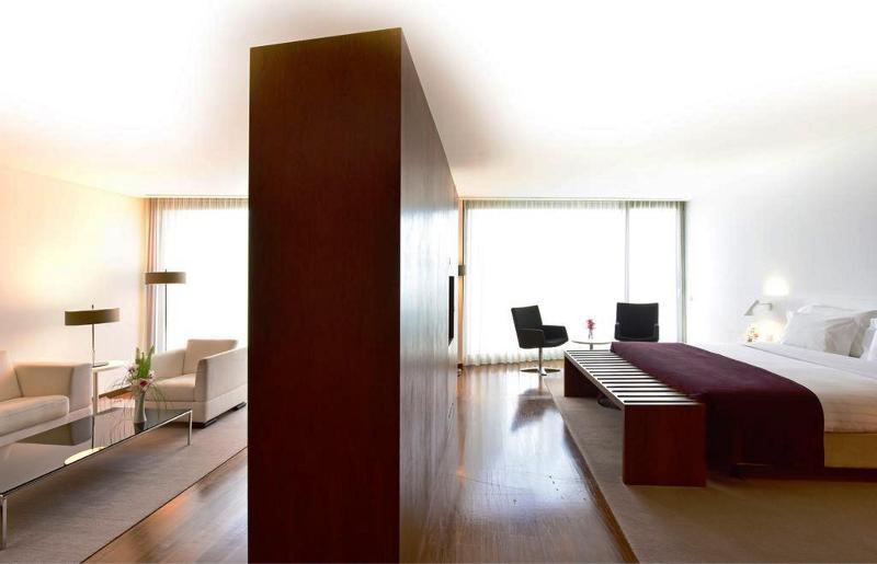 Pousada Palacio De Estoi - Small Luxury Hotels Of The World Exterior foto A room at the hotel