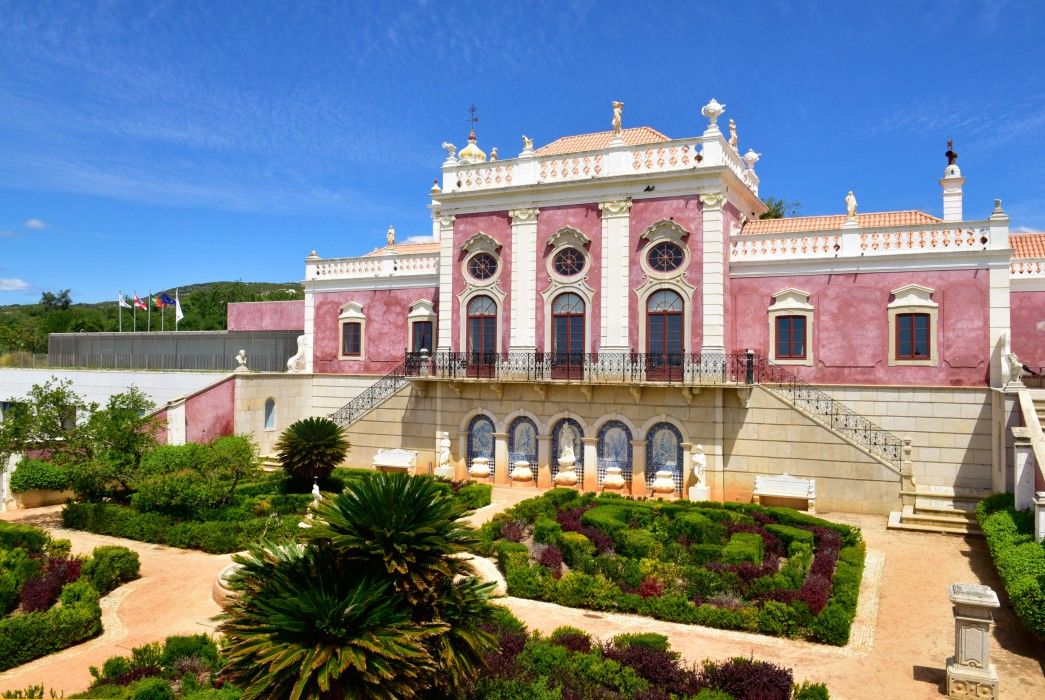 Pousada Palacio De Estoi - Small Luxury Hotels Of The World Exterior foto The front facade of the theatre