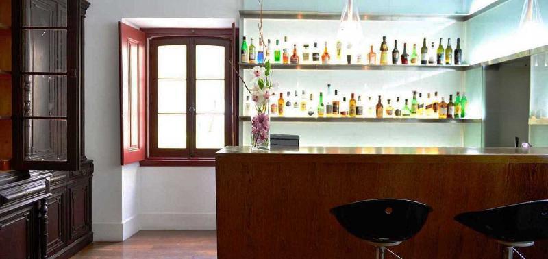 Pousada Palacio De Estoi - Small Luxury Hotels Of The World Exterior foto The bar at the Hotel Sacher