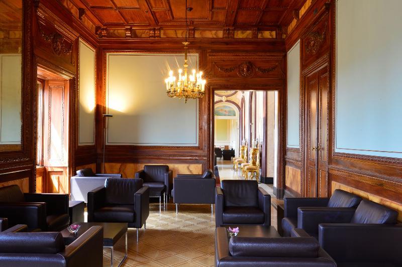 Pousada Palacio De Estoi - Small Luxury Hotels Of The World Exterior foto The interior of the German Historical Institute London