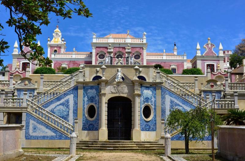 Pousada Palacio De Estoi - Small Luxury Hotels Of The World Exterior foto The entrance to the palace